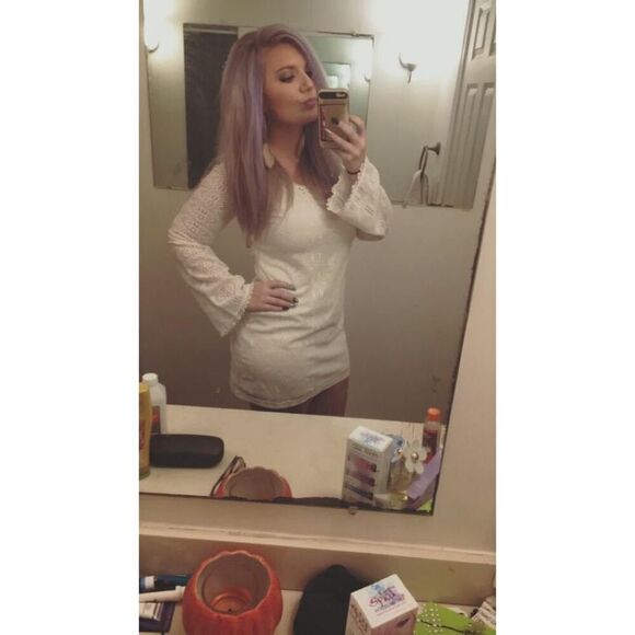 Olsenboye OffWhite Cream Lacey Short Dress Bell Sleeve Open Back Dress Large - Picture 3 of 11